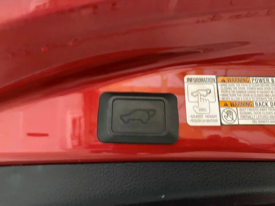 Used 2016 Toyota RAV4 XLE image 29