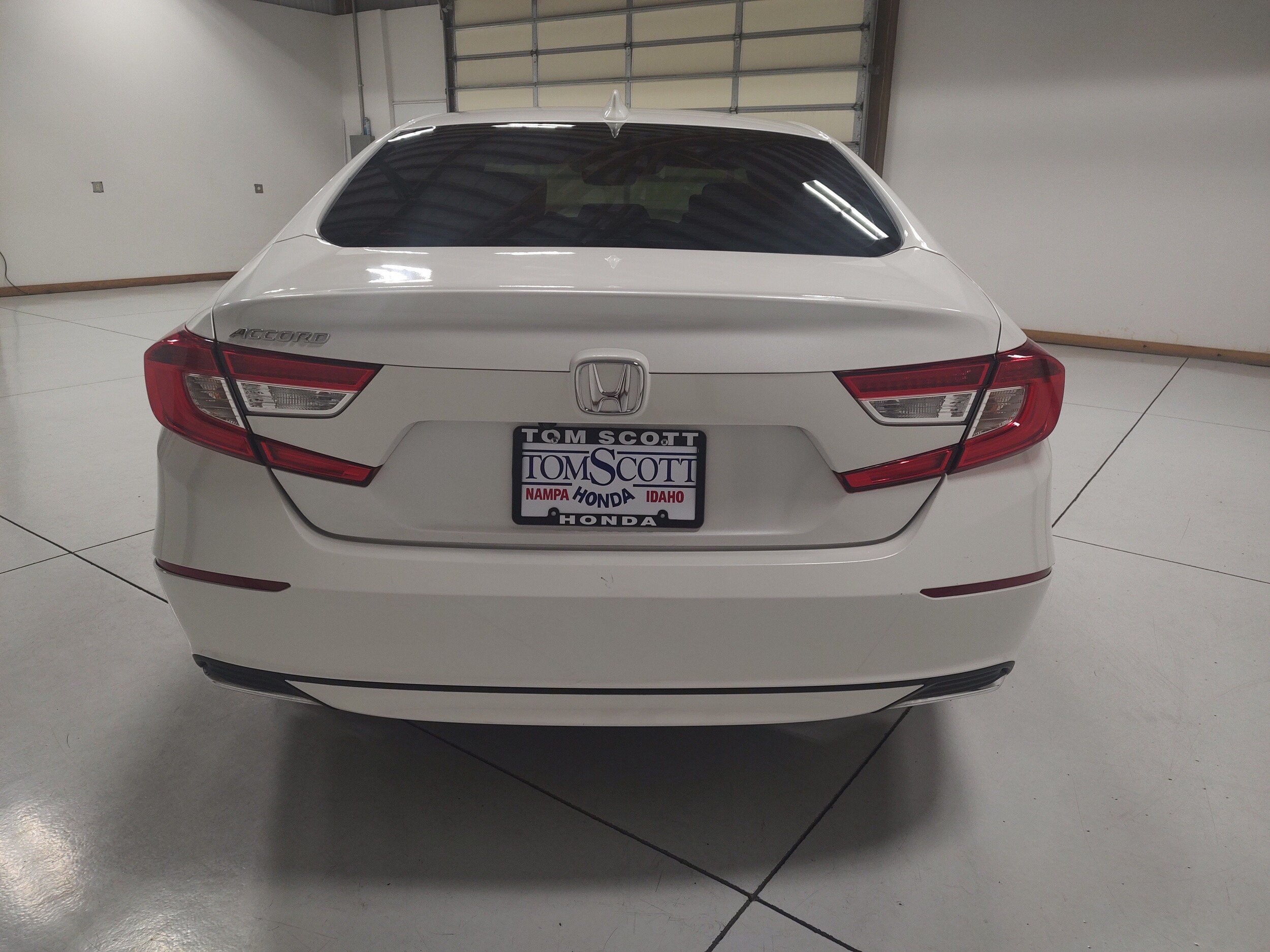 Used 2018 Honda Accord EX-L image 12