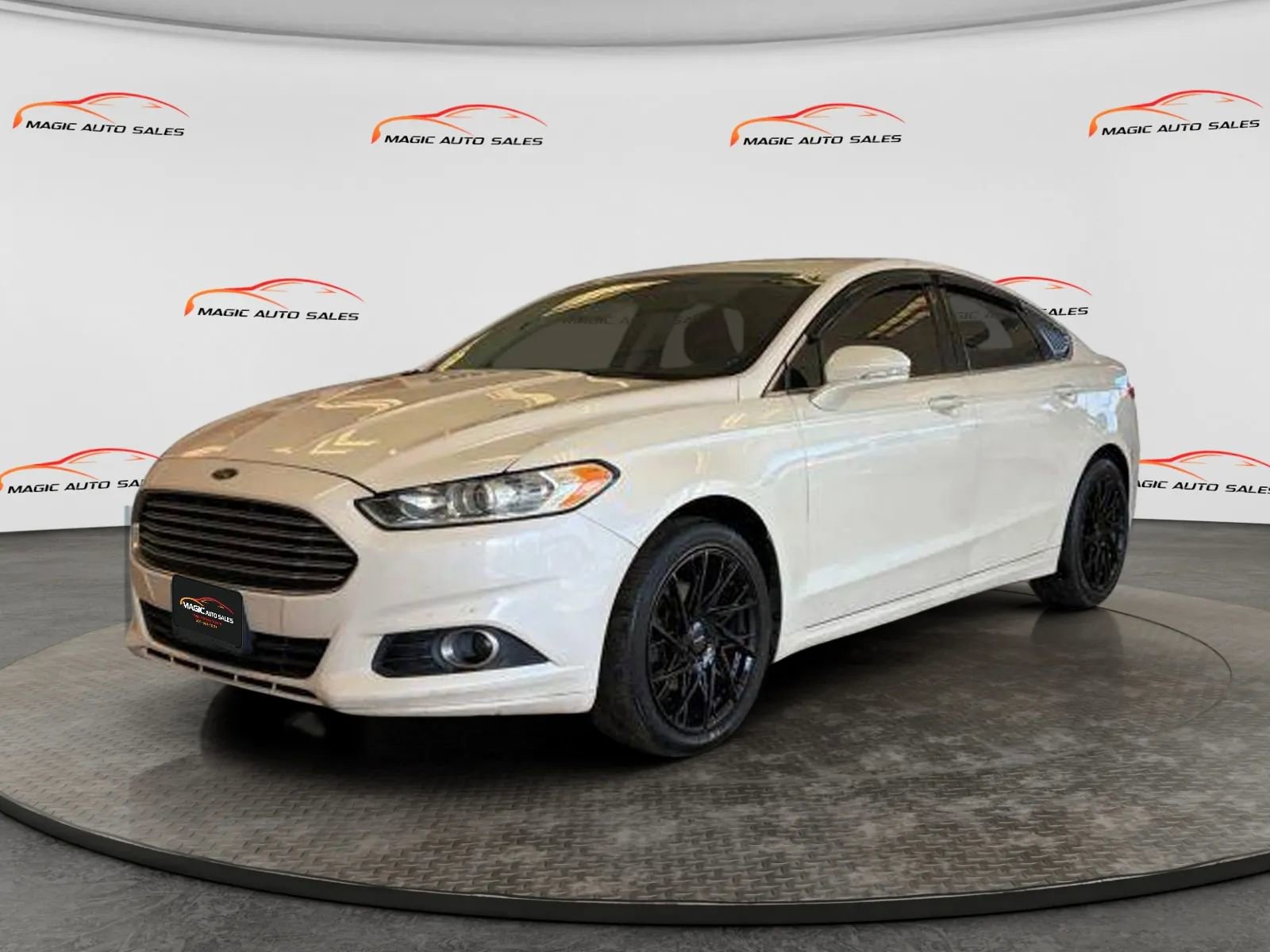 Used 2016 Ford Fusion SE w/ Equipment Group 202A image 1