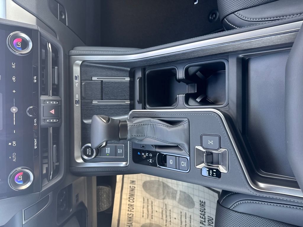 Used 2026 Lexus GX 550 image 28