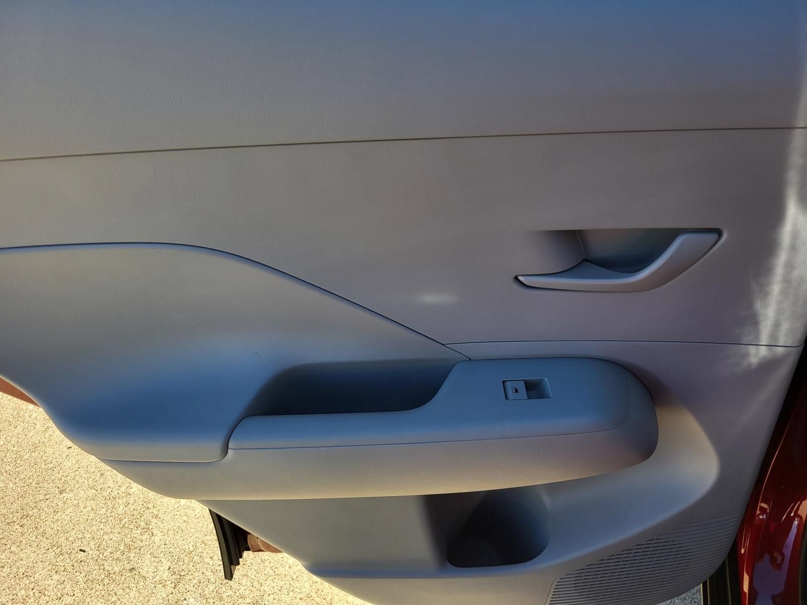 New 2026 Hyundai Kona SE FWD image 9