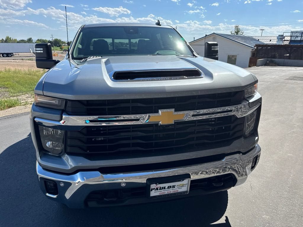 New 2026 Chevrolet Silverado 3500 LT w/ All Star Edition AWD/4WD image 3
