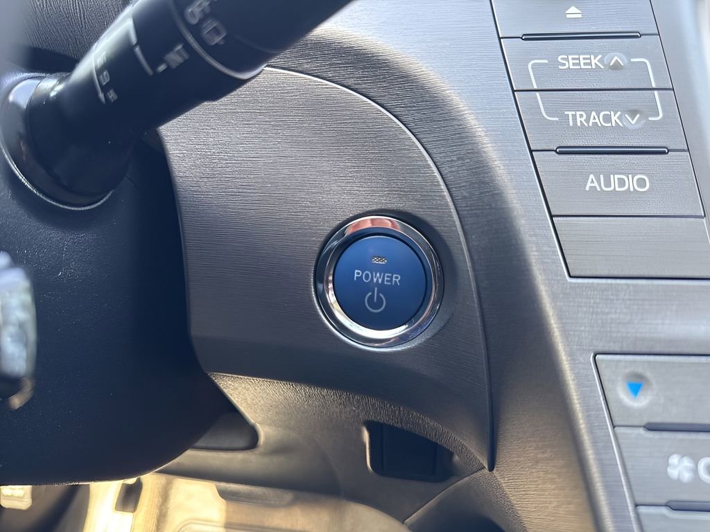Used 2014 Toyota Prius Three FWD image 21