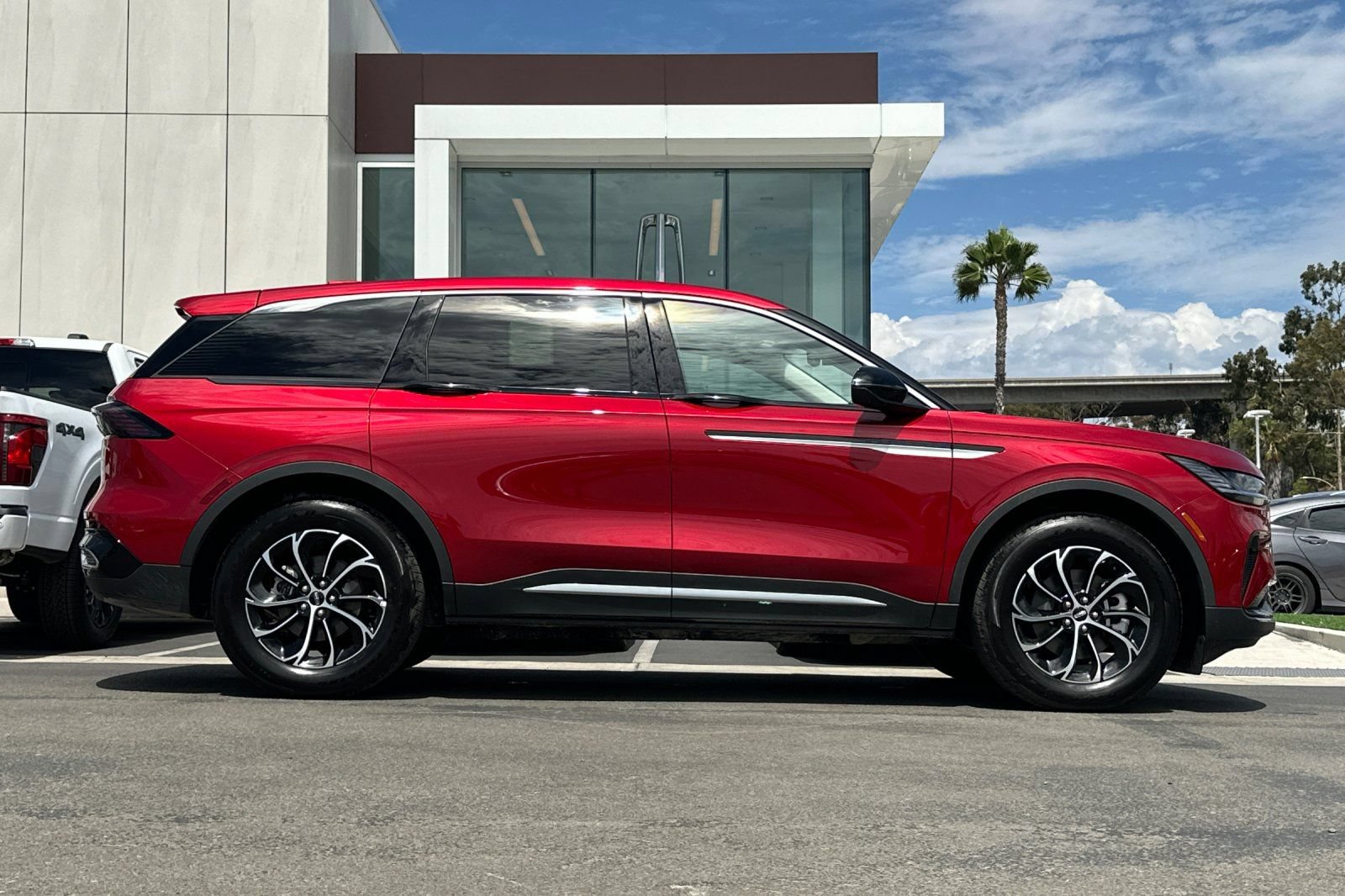 New 2026 Lincoln Nautilus Premier w/ Equipment Group 102A AWD/4WD image 2