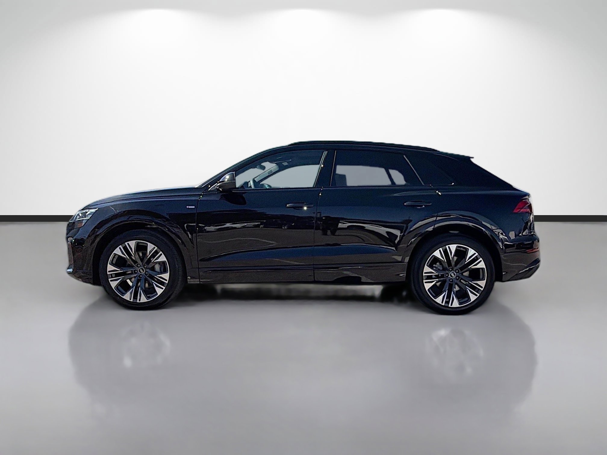 Used 2026 Audi Q8 Premium Plus AWD/4WD image 6