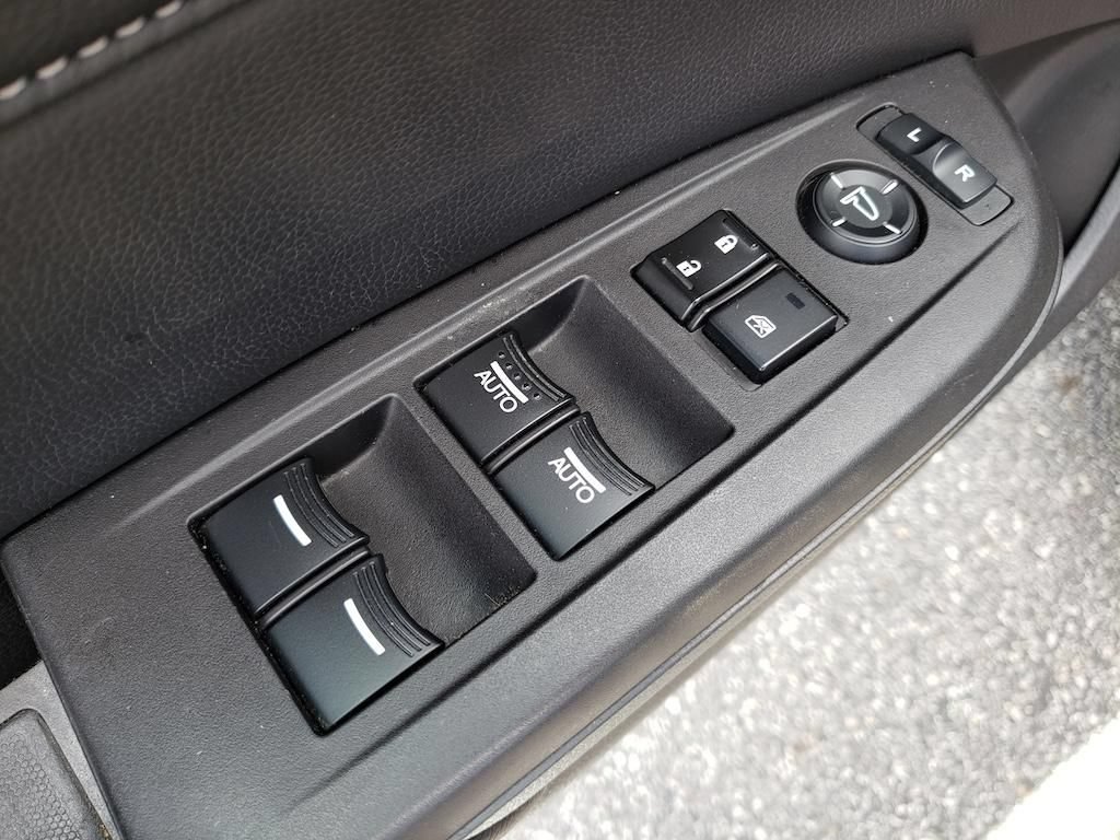 Used 2013 Acura ILX w/ Premium Package FWD image 14