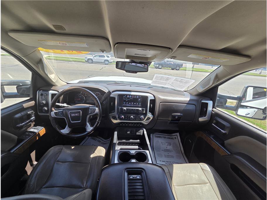 Used 2019 GMC Sierra 2500 SLT w/ Duramax Plus Package AWD/4WD image 11