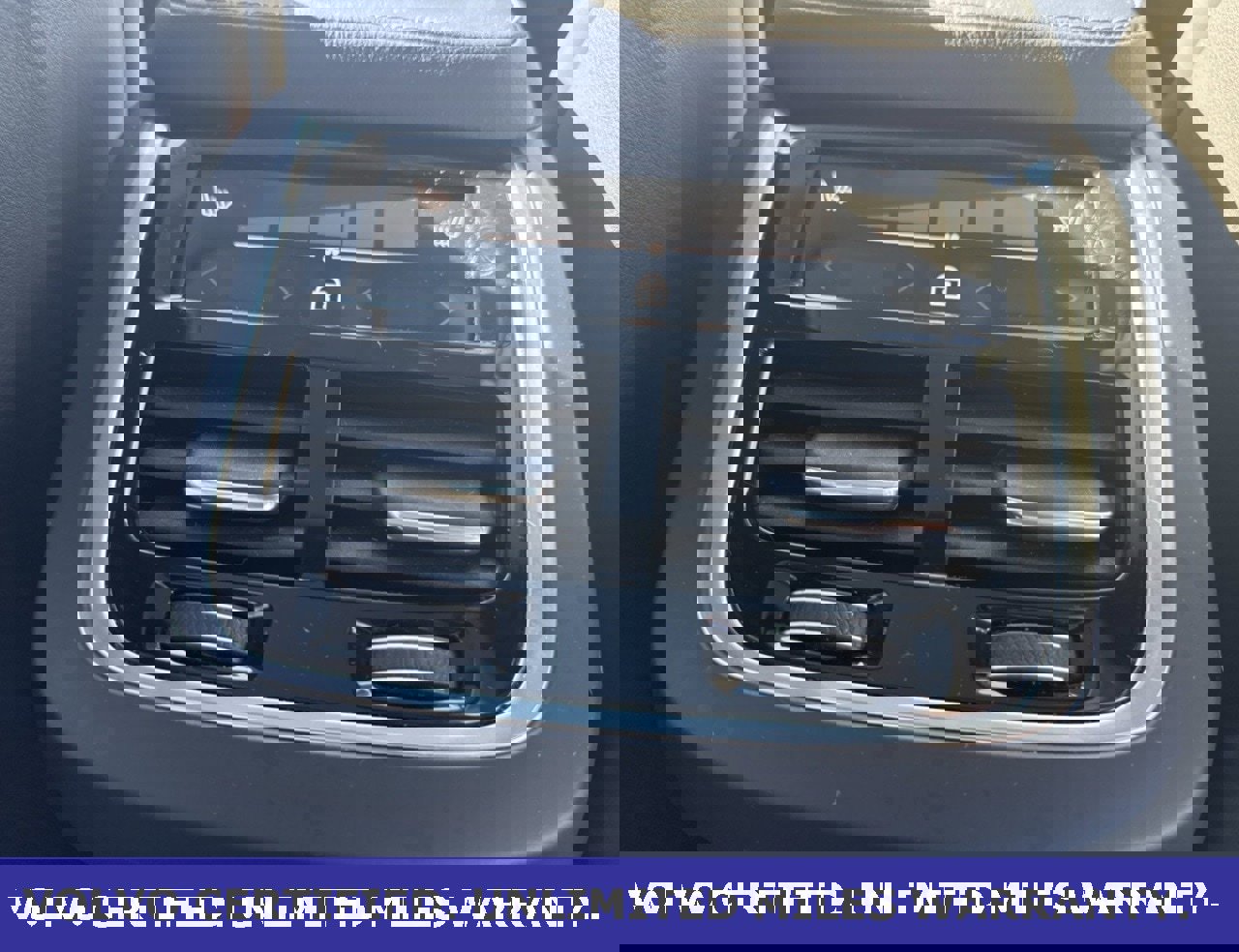 Certified 2024 Volvo XC90 B6 Ultimate w/ Lounge Package image 17