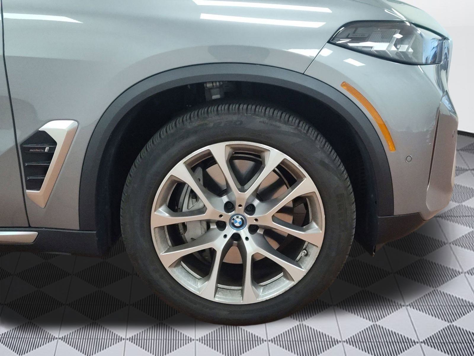 Certified 2024 BMW X5 xDrive50e image 11