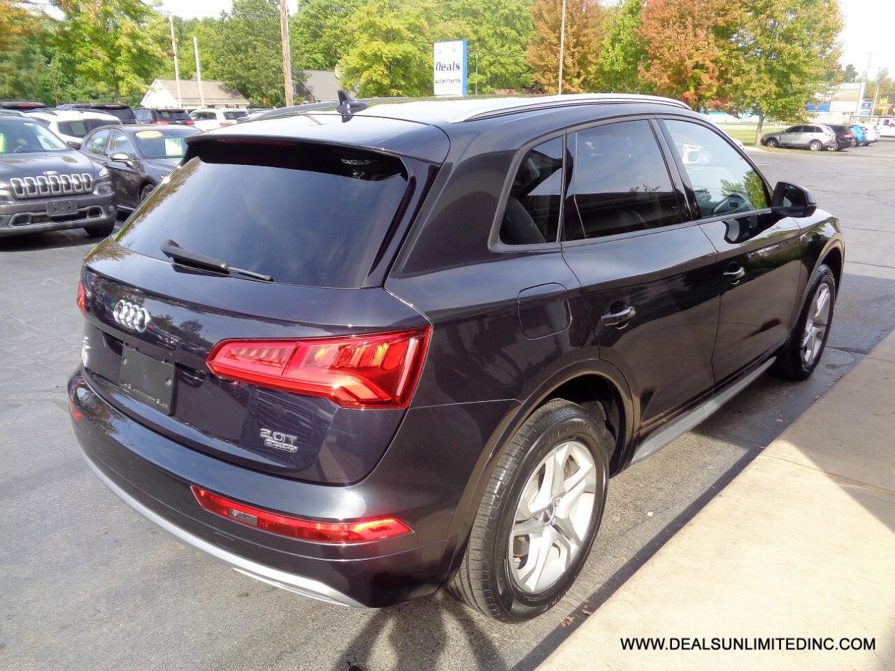 Used 2018 Audi Q5 2.0T Premium AWD/4WD image 3