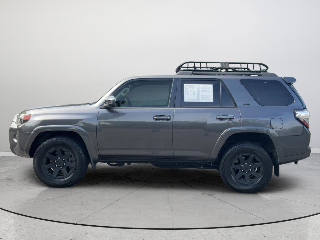 Used 2016 Toyota 4Runner SR5 AWD/4WD image 10