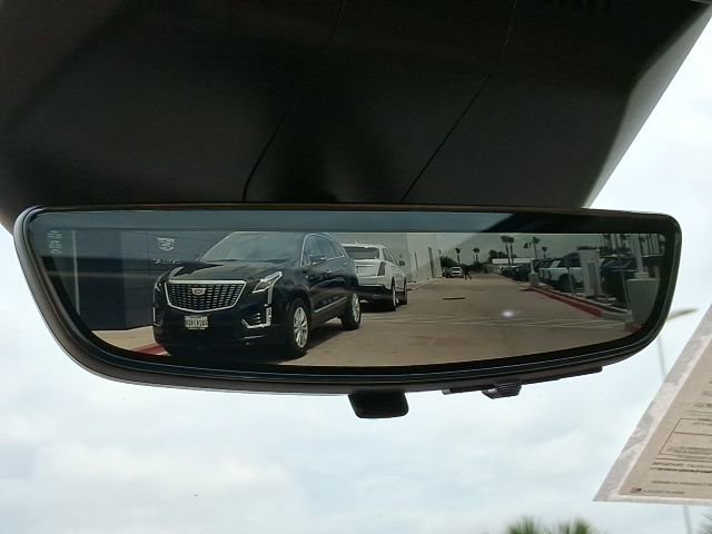 Used 2022 Cadillac Escalade Premium Luxury image 24