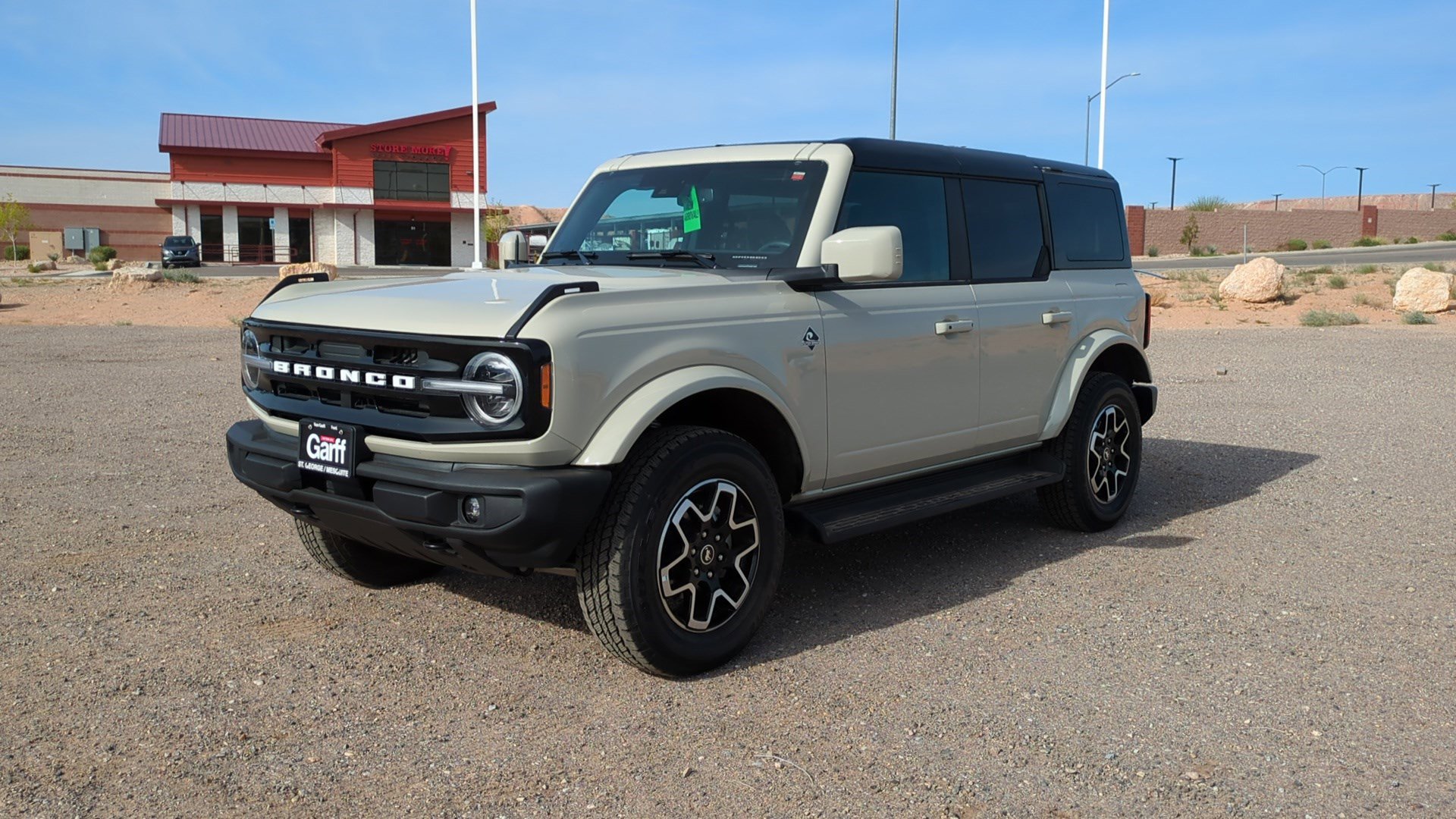 Used 2025 Ford Bronco Outer Banks image 7