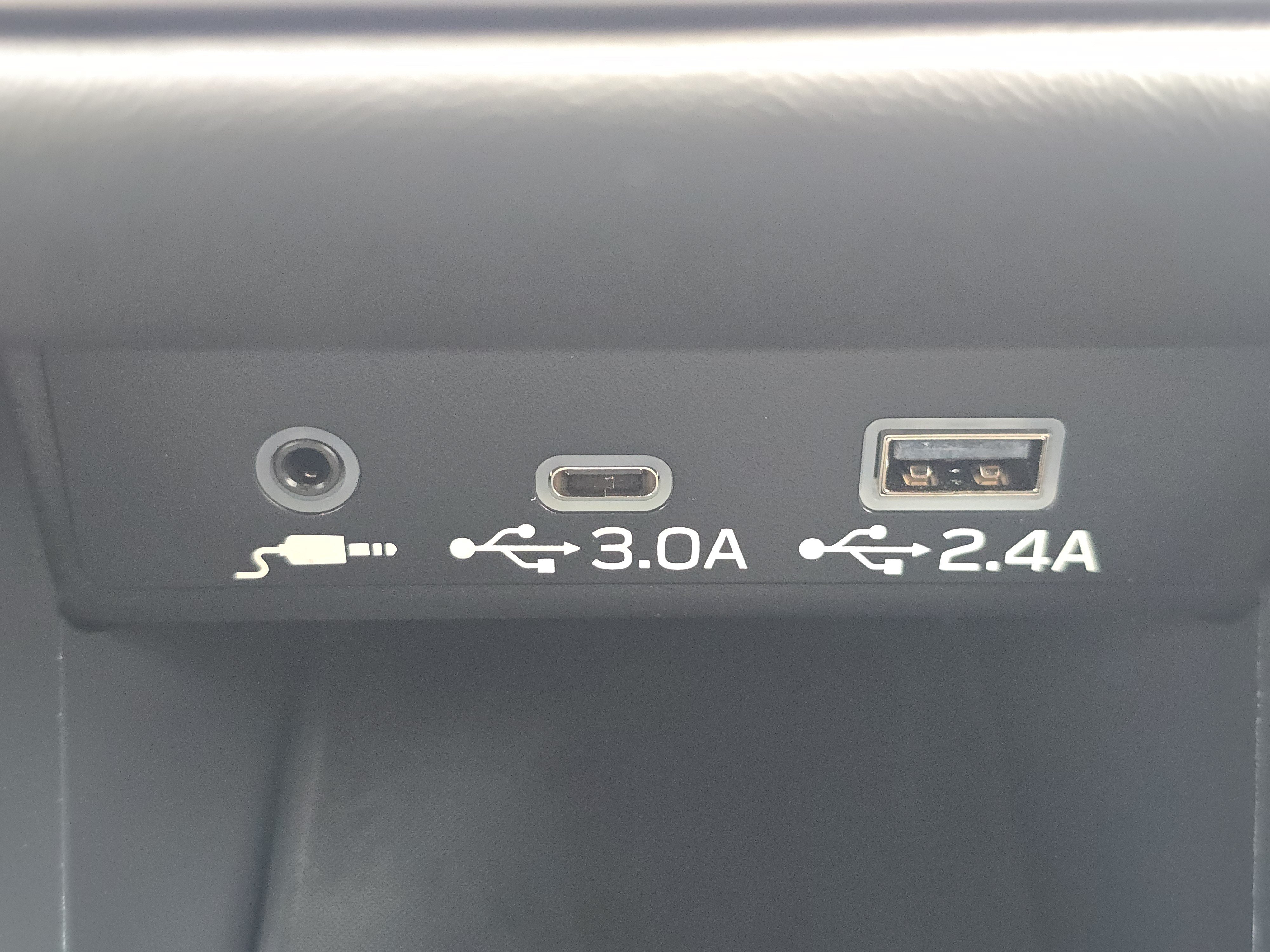Certified 2025 Subaru Outback Limited AWD/4WD image 13