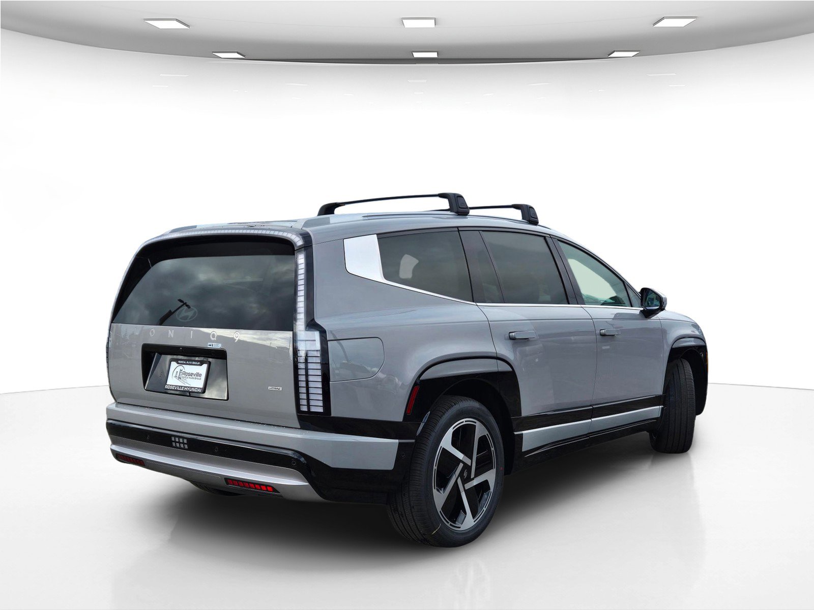 New 2026 Hyundai Ioniq 9 Limited image 8