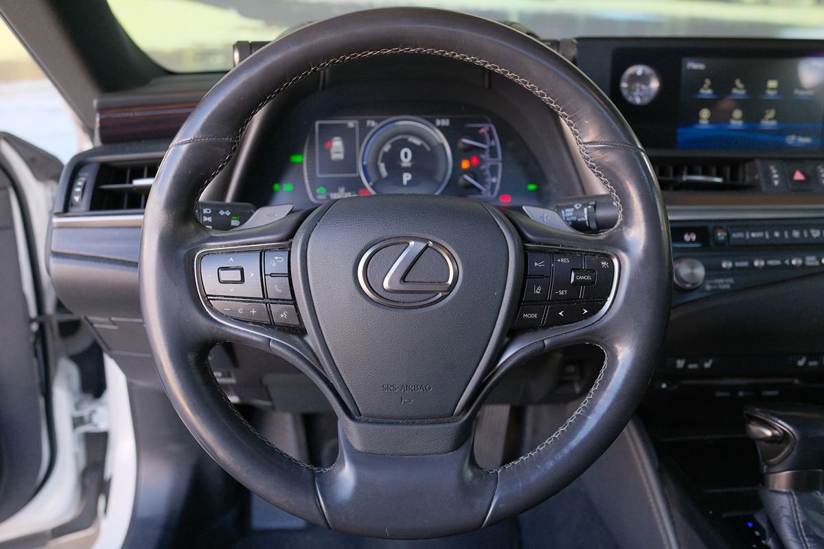Used 2021 Lexus ES 300h w/ Premium Package FWD image 13
