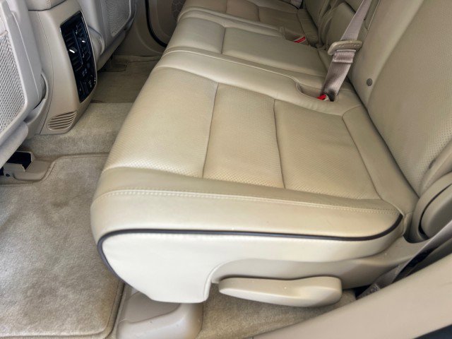 Used 2018 Jeep Grand Cherokee Overland RWD image 34