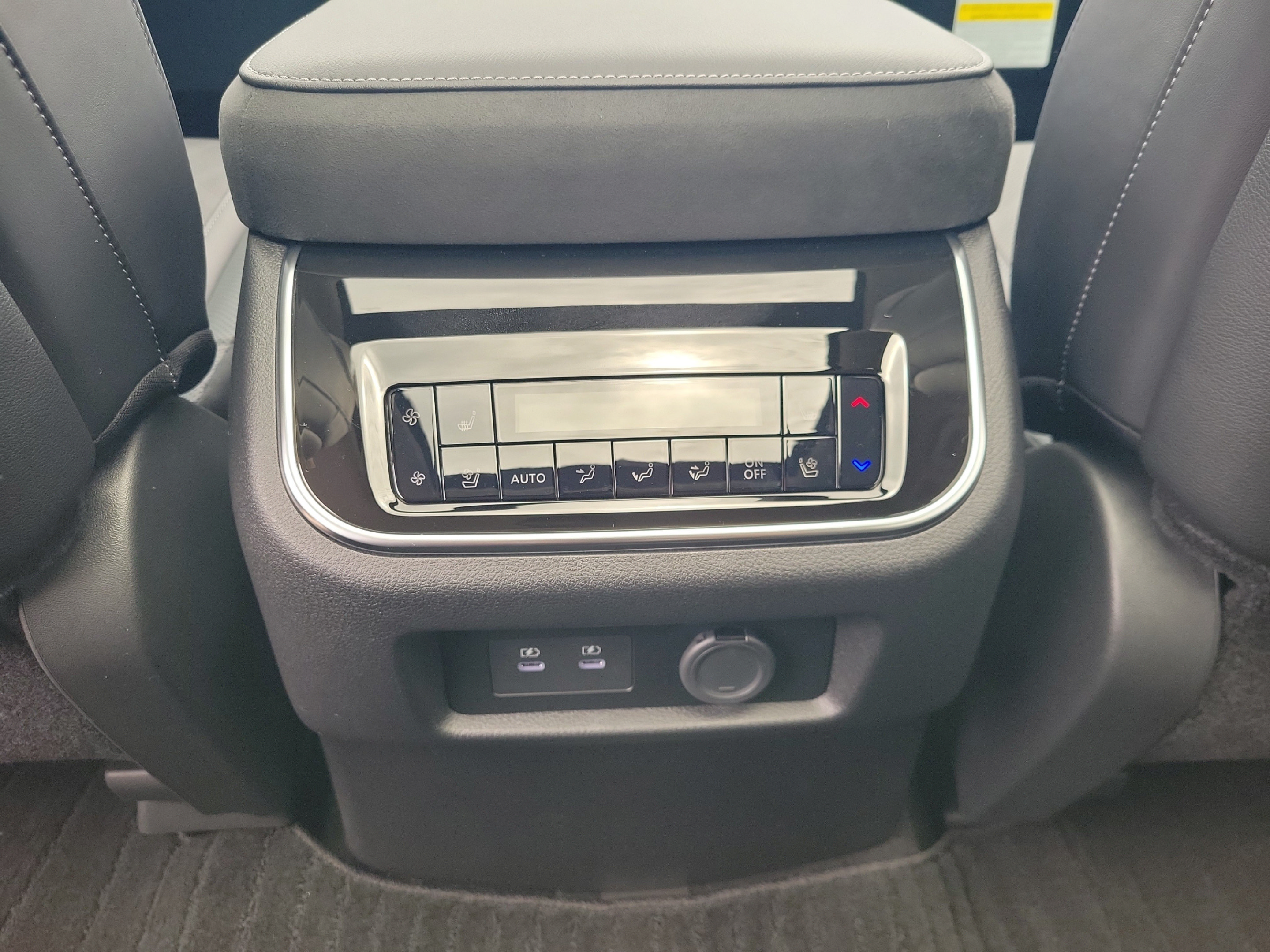 New 2026 INFINITI QX80 Luxe w/ Cargo Package RWD image 23
