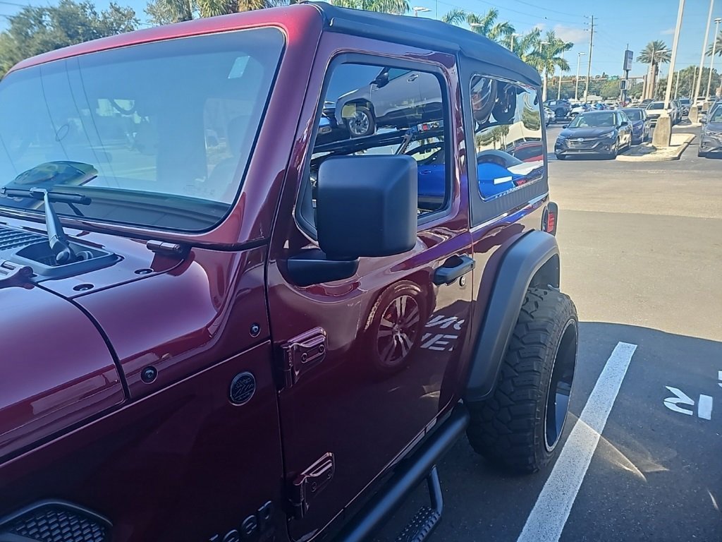 Used 2022 Jeep Wrangler Willys image 4