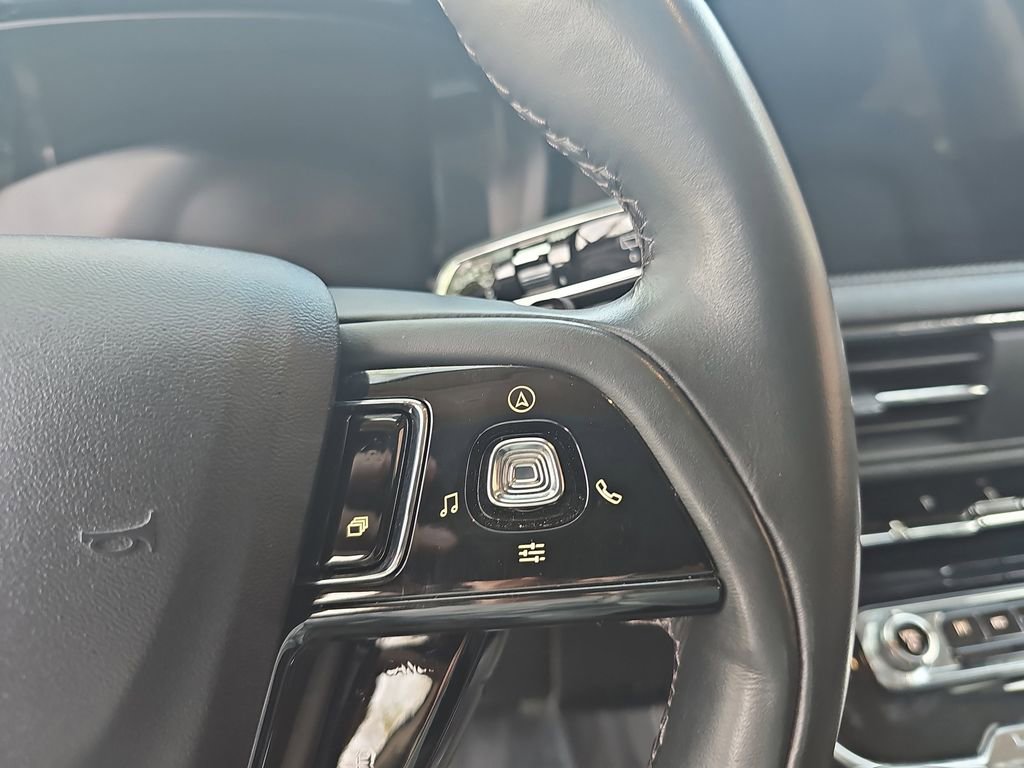 Used 2023 Lincoln Corsair Reserve image 19