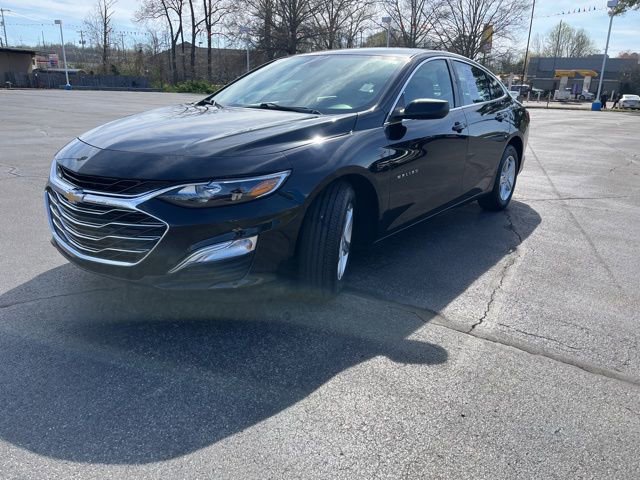 Used 2024 Chevrolet Malibu LS image 3