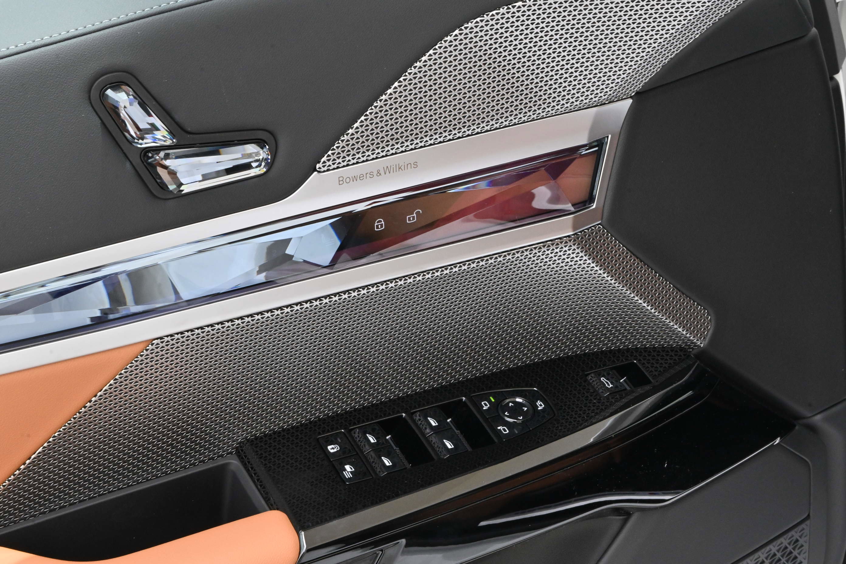 New 2026 BMW 740i w/ Premium Package RWD image 27