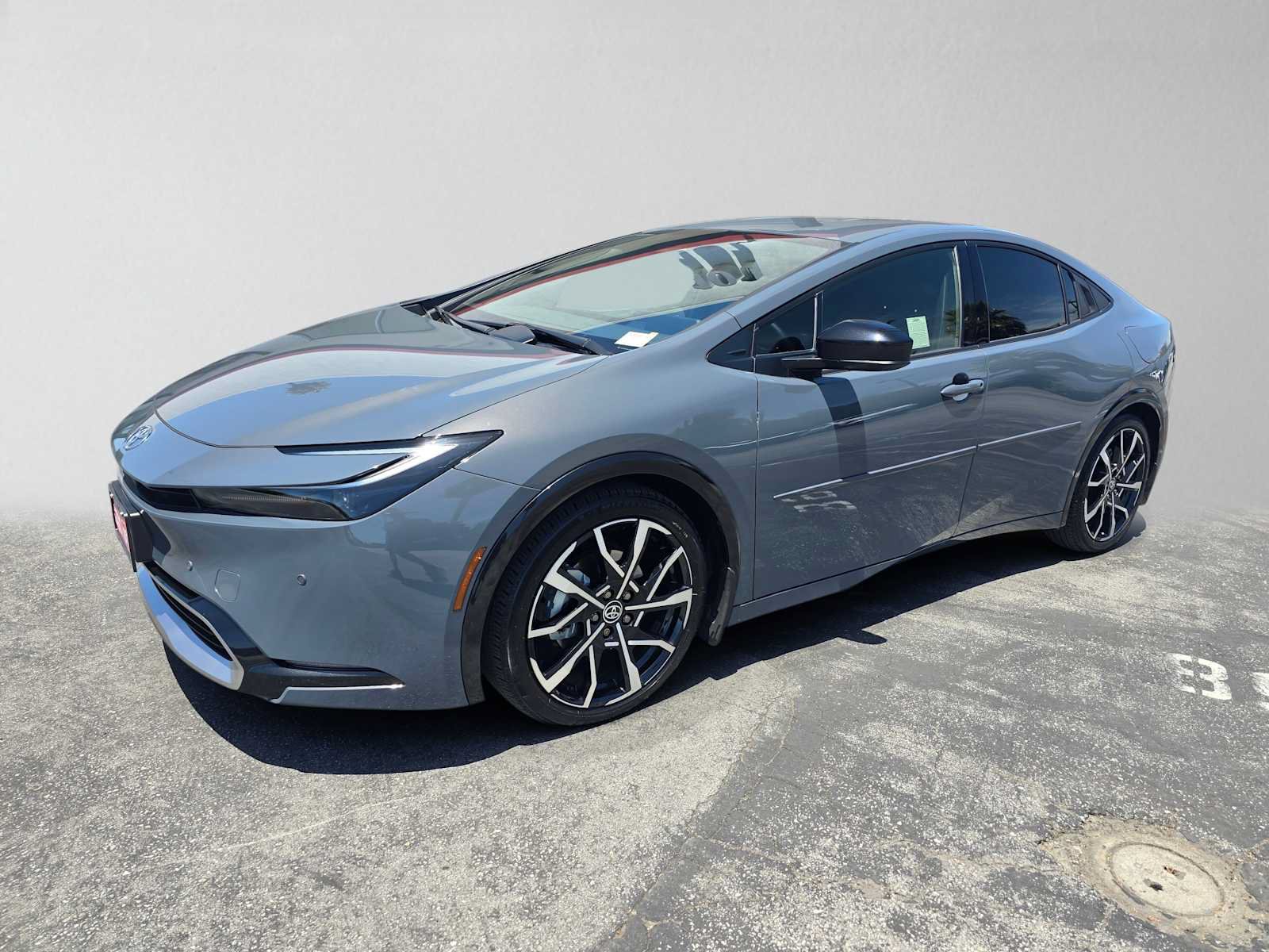 Used 2026 Toyota Prius Plug-In Hybrid FWD image 7