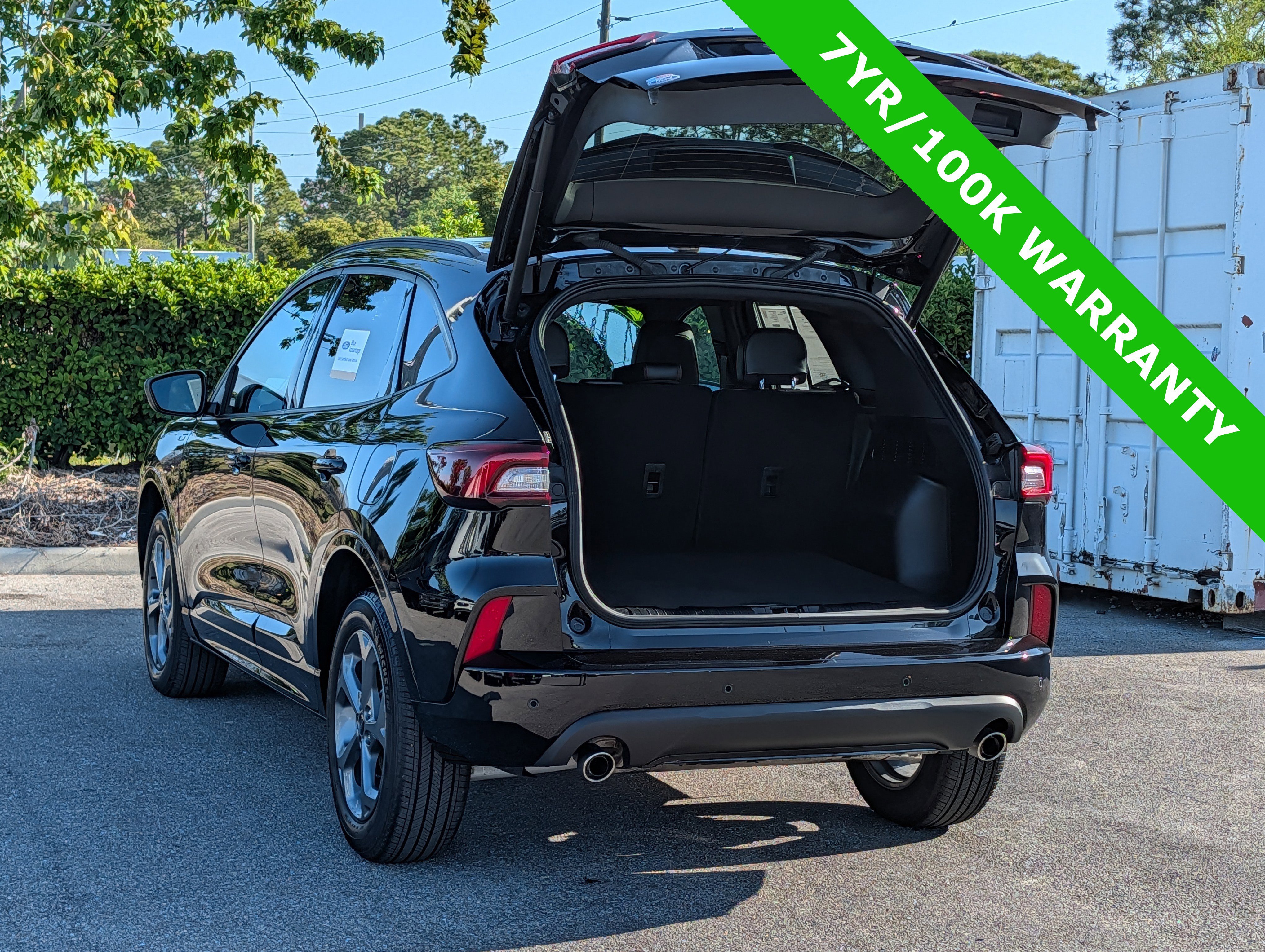 Certified 2024 Ford Escape ST-Line w/ Tech Pack #1 AWD/4WD image 13