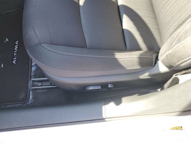 Used 2020 Nissan Altima 2.5 S AWD/4WD image 18