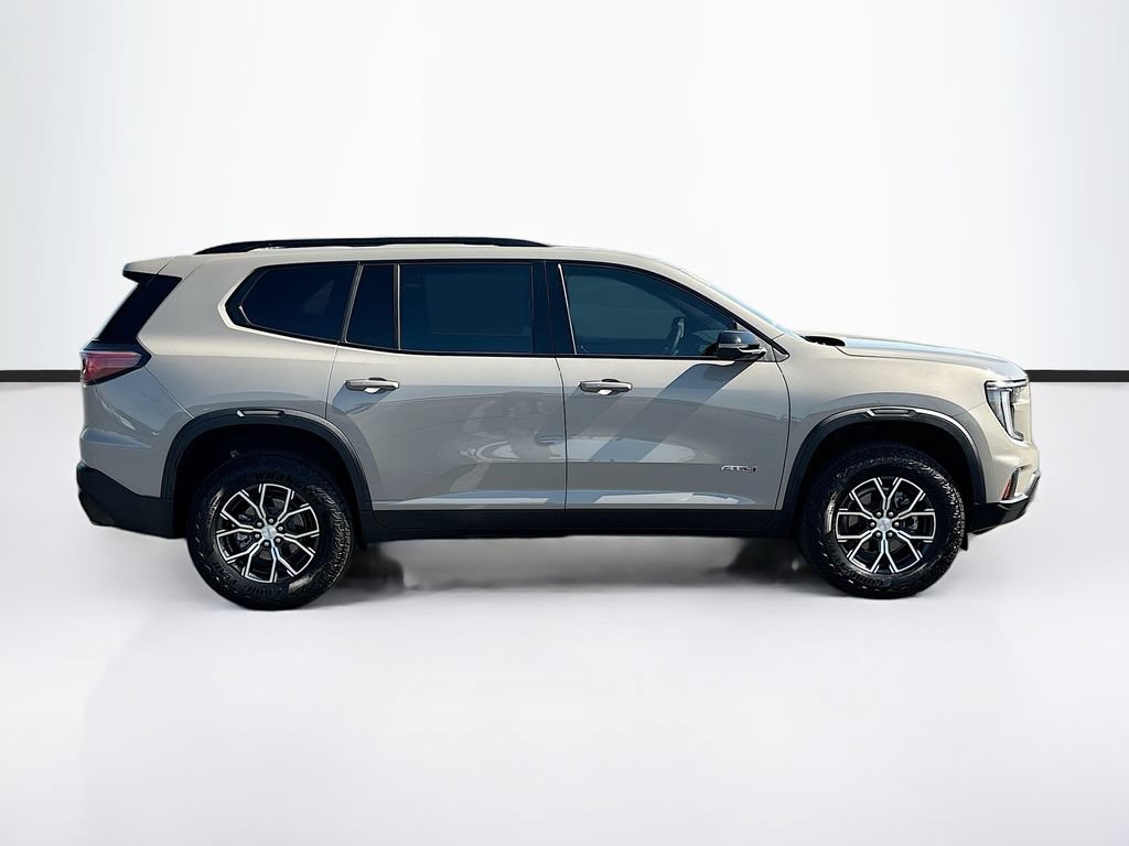 Used 2026 GMC Acadia AT4 w/ Luxury Package AWD/4WD image 4