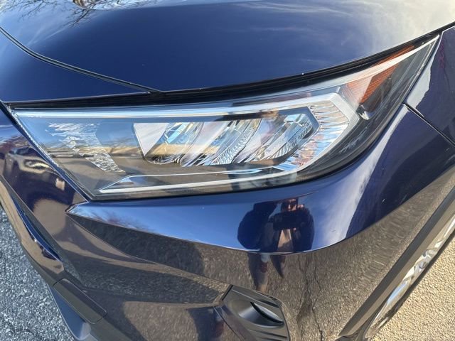 Used 2020 Toyota RAV4 XLE Premium image 30