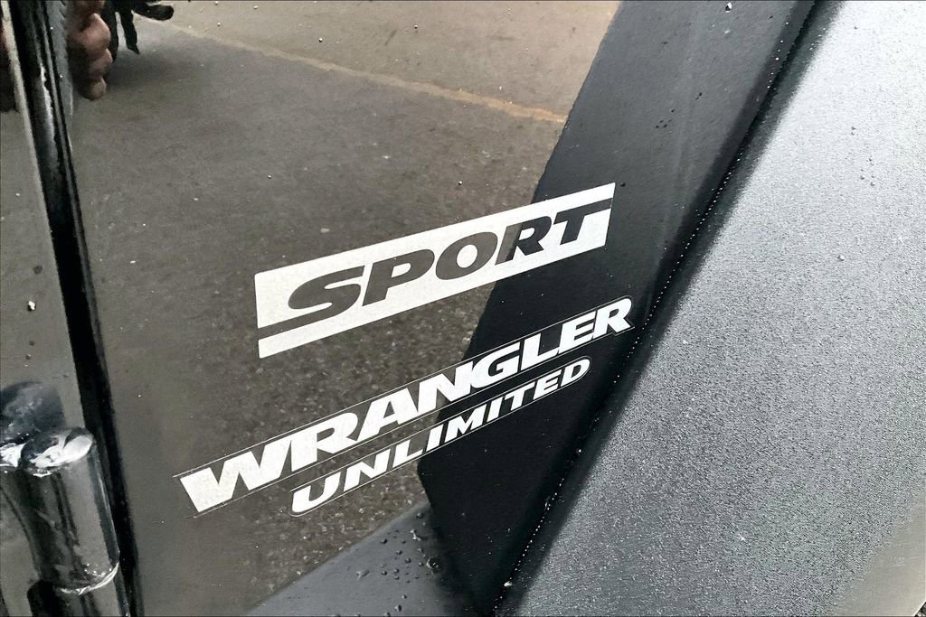Used 2014 Jeep Wrangler Unlimited Sport w/ Power Convenience Group image 22