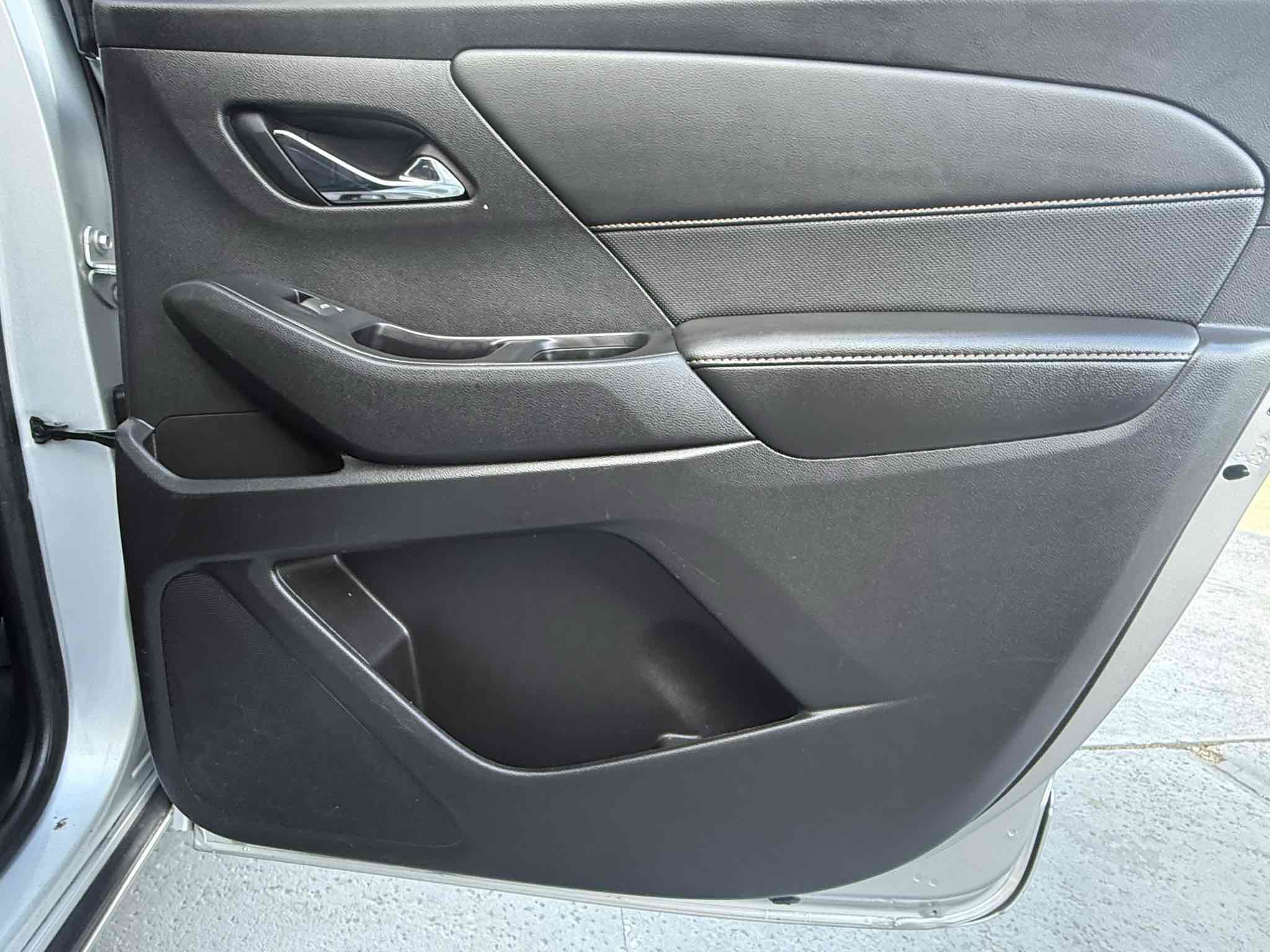 Used 2018 Chevrolet Traverse Premier image 80