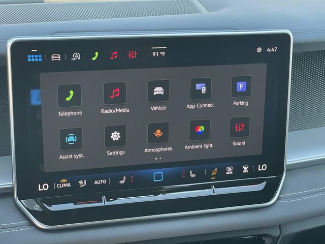 Certified 2026 Volkswagen Tiguan SE R-Line FWD image 11