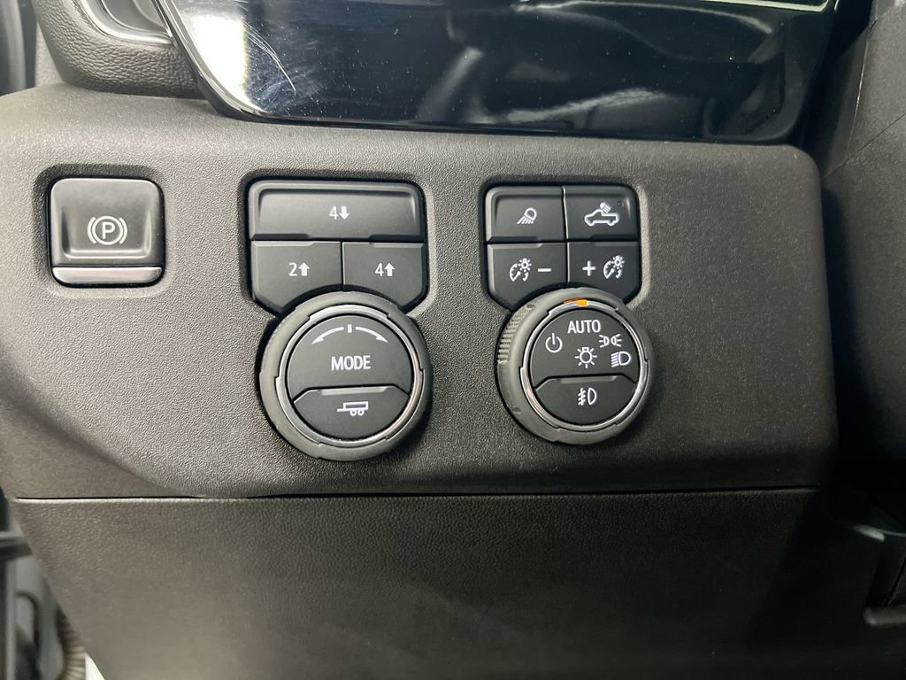 Certified 2025 Chevrolet Silverado 2500 LT w/ Safety Package image 19