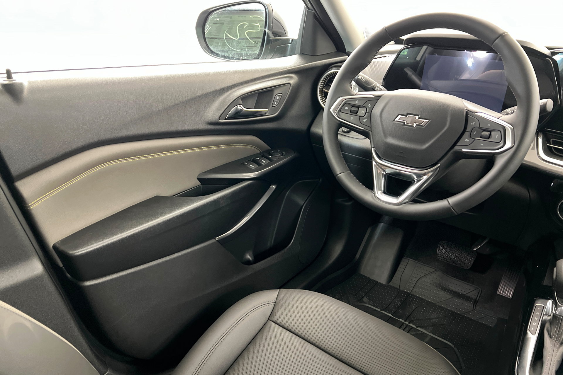 New 2026 Chevrolet Trax ACTIV w/ Driver Confidence Package FWD image 12