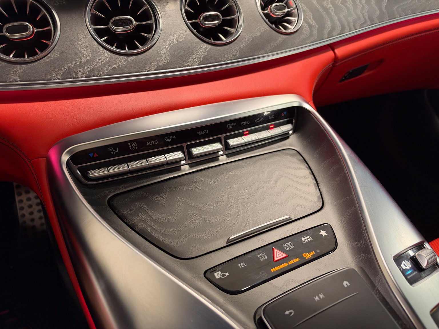 Used 2021 Mercedes-Benz AMG GT 43 image 32