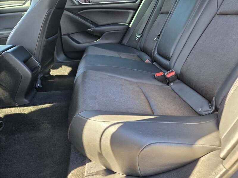 Used 2019 Honda Accord Sport image 12