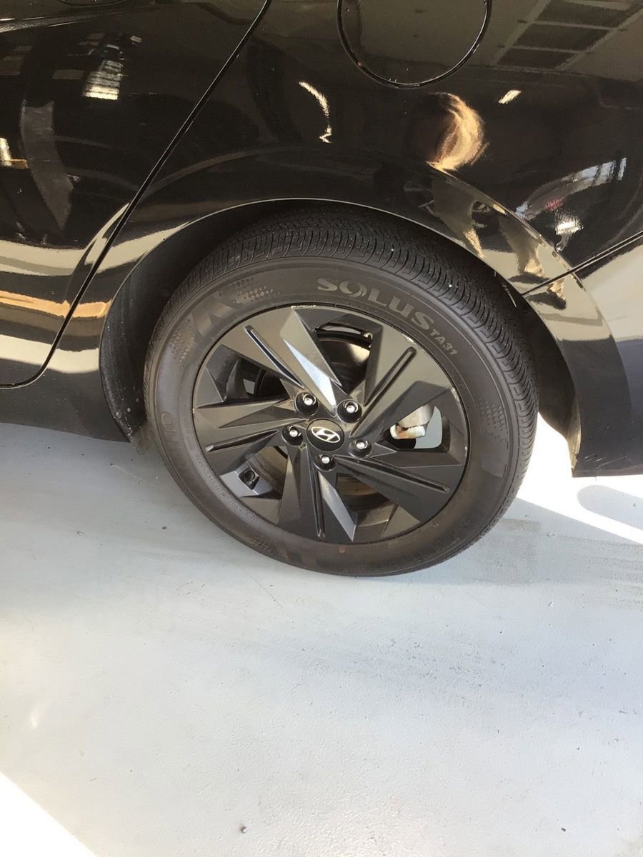 Used 2023 Hyundai Elantra SEL image 7