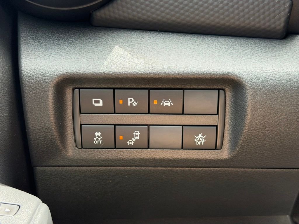 Used 2025 Nissan Kicks Play S FWD image 28
