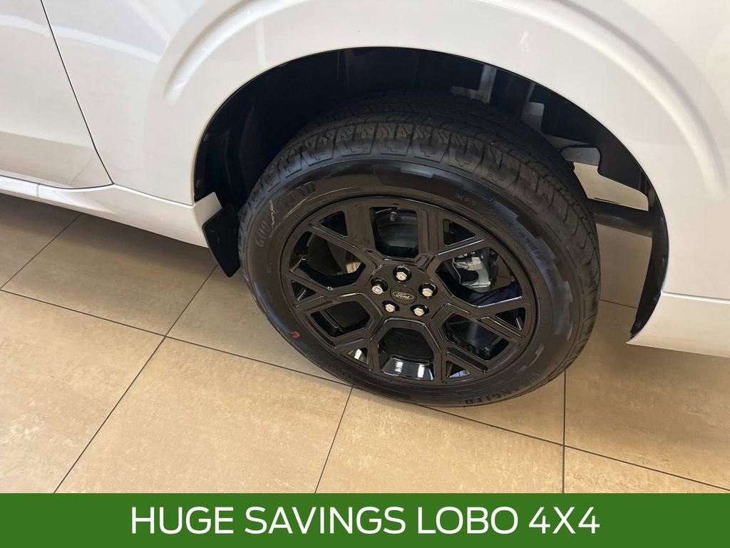 New 2025 Ford Maverick Lobo image 4