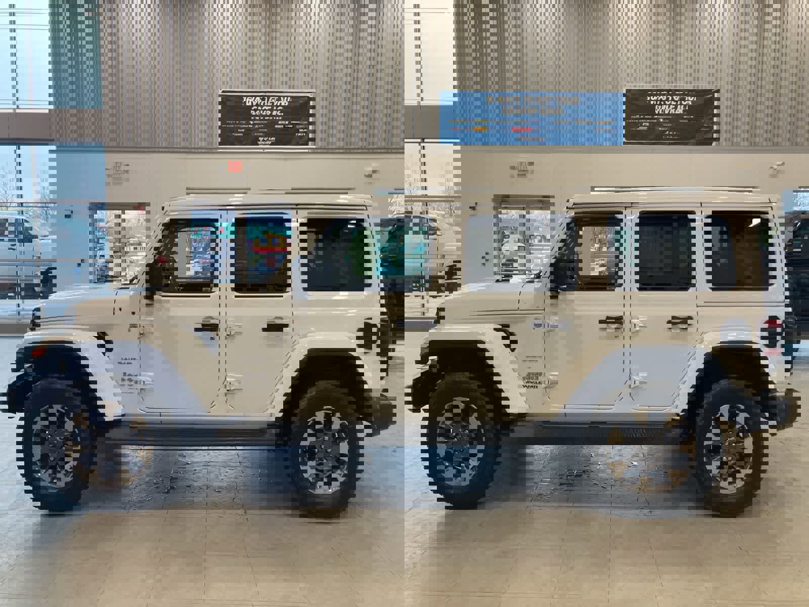 Used 2020 Jeep Wrangler Unlimited Sahara w/ Uconnect 4C Nav & Sound Group image 8