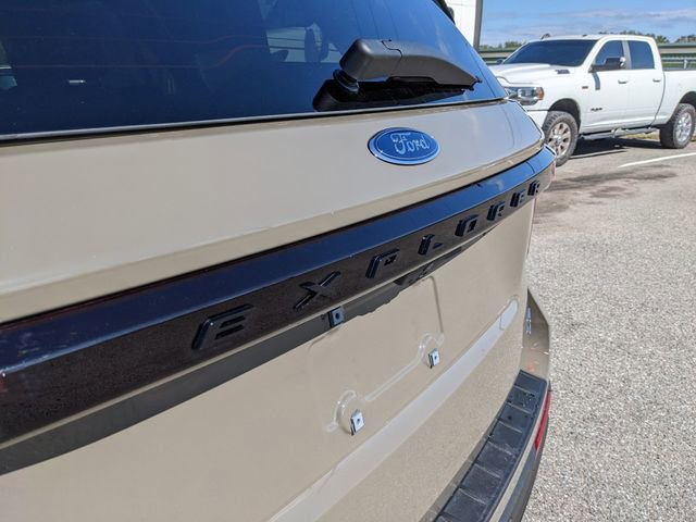 New 2026 Ford Explorer ST w/ Sun And Sound Package image 11