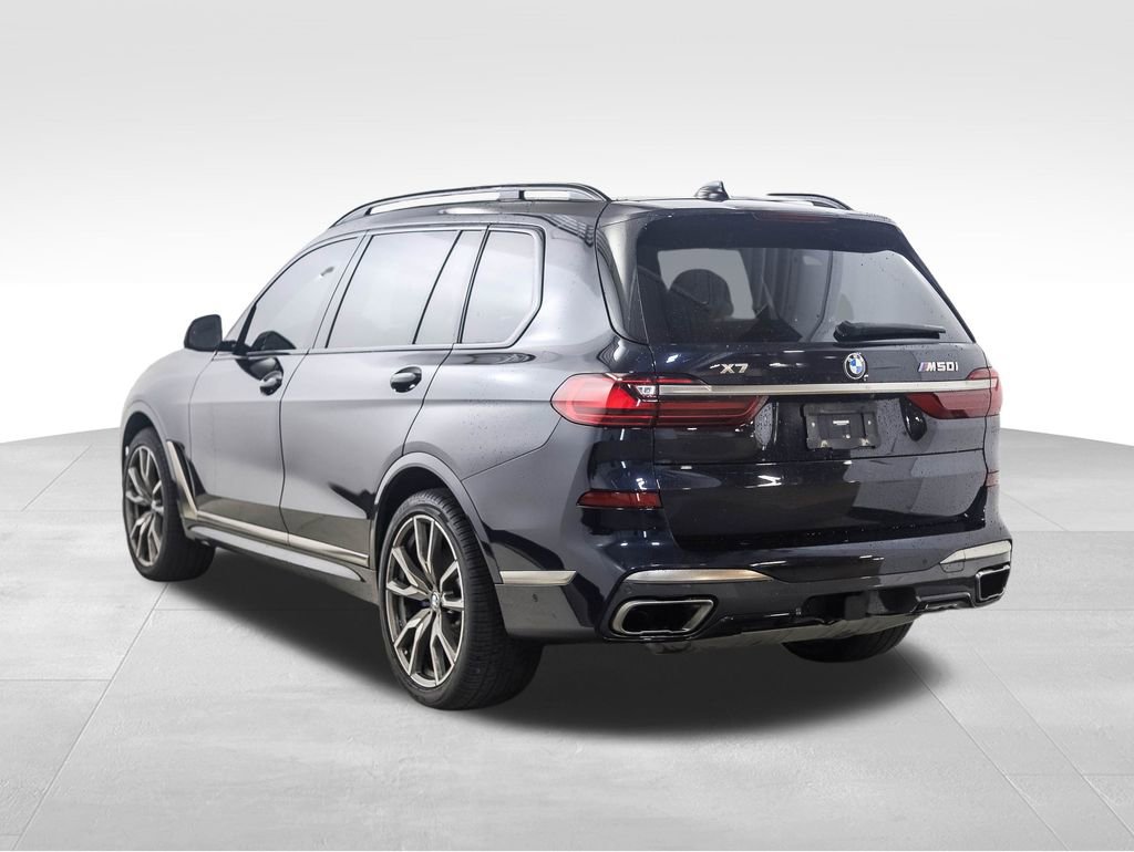Certified 2022 BMW X7 M50i image 3