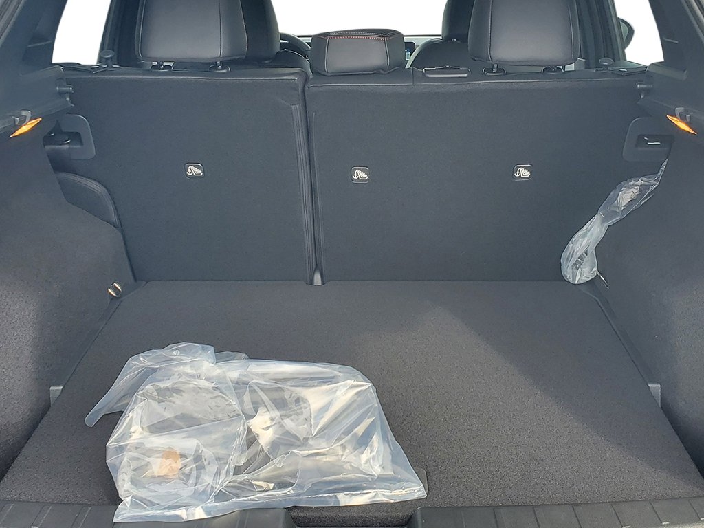 New 2026 Nissan Kicks SR w/ Cold Weather Package FWD image 23