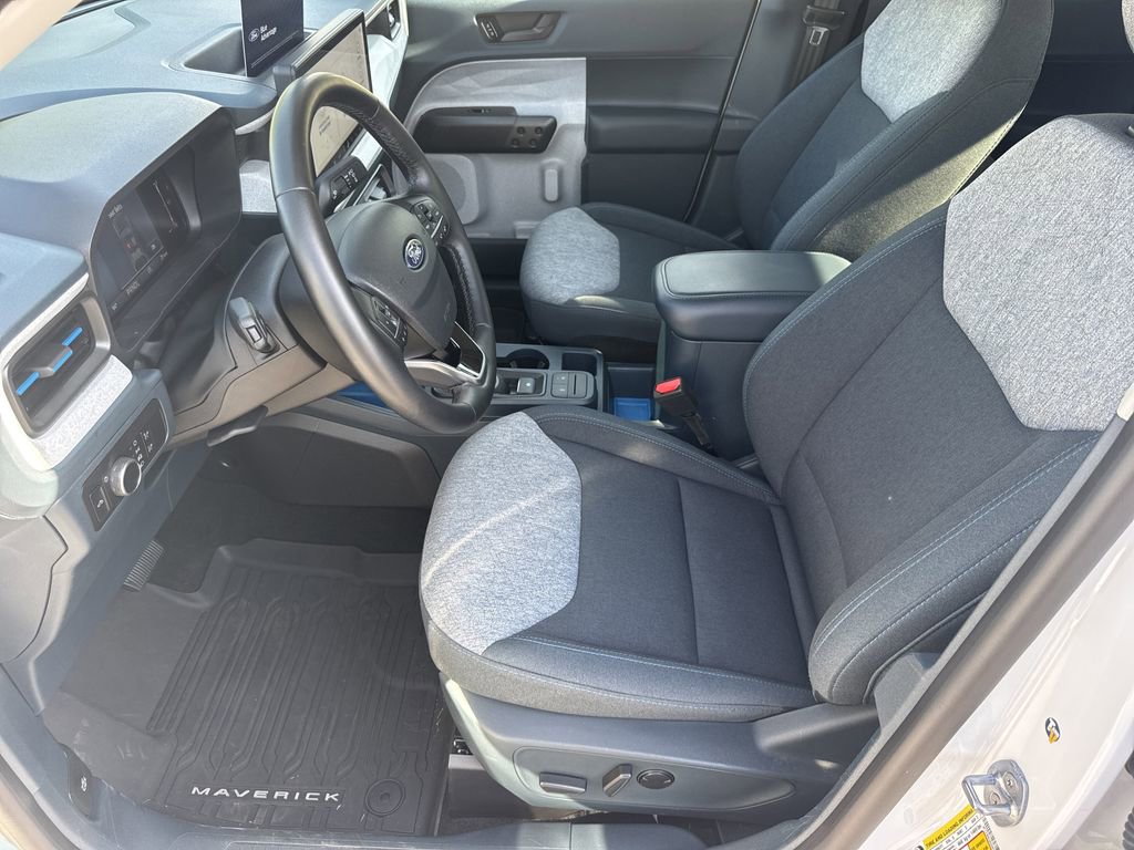 Used 2025 Ford Maverick XLT w/ XLT Luxury Package image 9