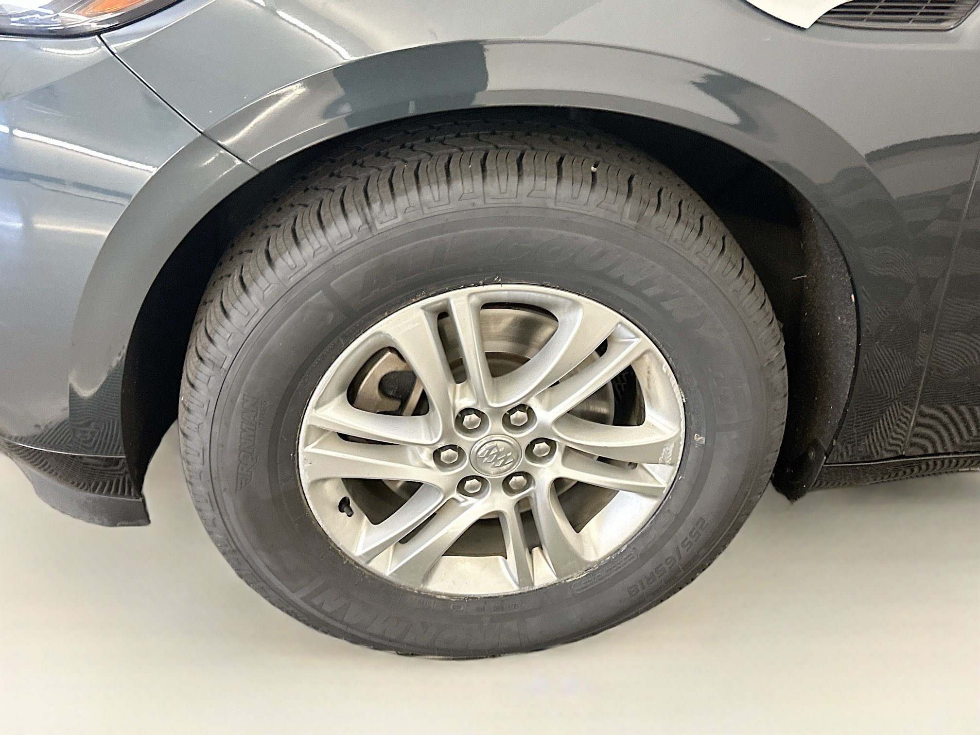 Used 2019 Buick Enclave Essence AWD/4WD image 11