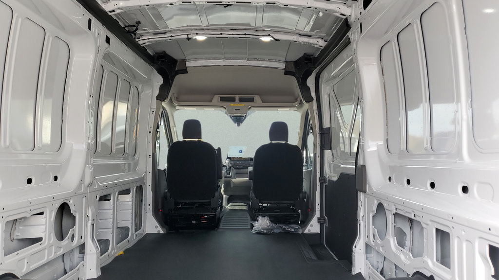 New 2026 Ford Transit 250 148 Medium Roof RWD image 20