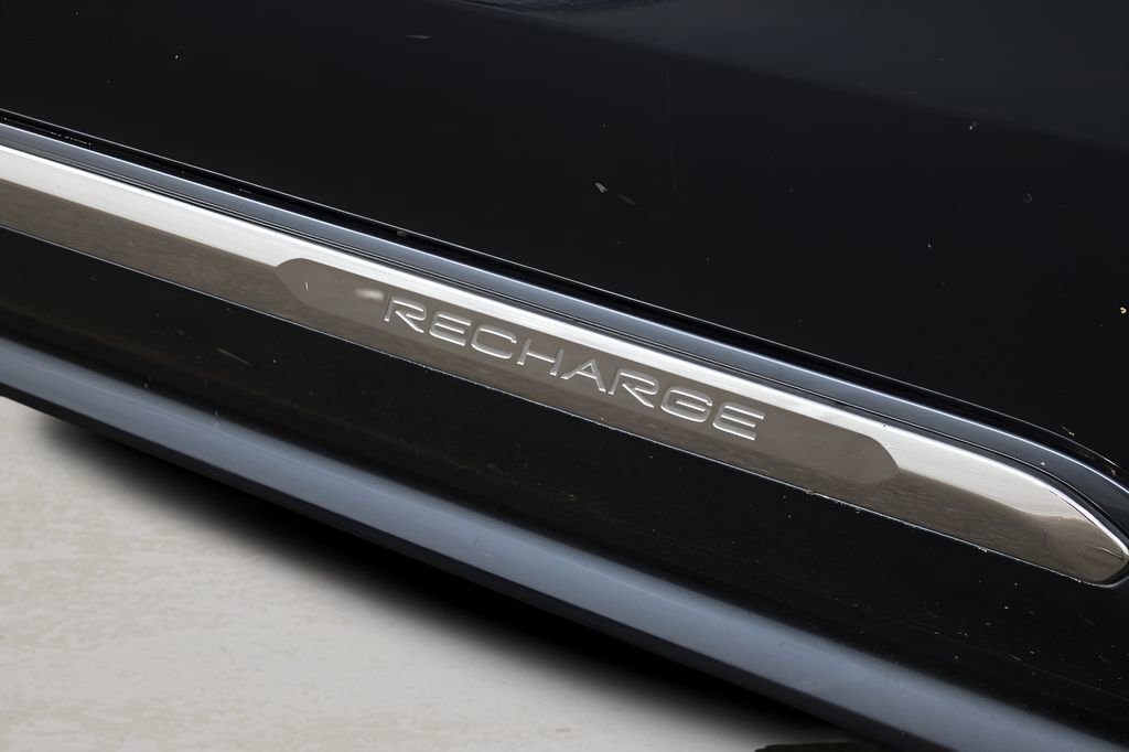 Certified 2024 Volvo XC90 T8 Plus w/ Protection Package image 47