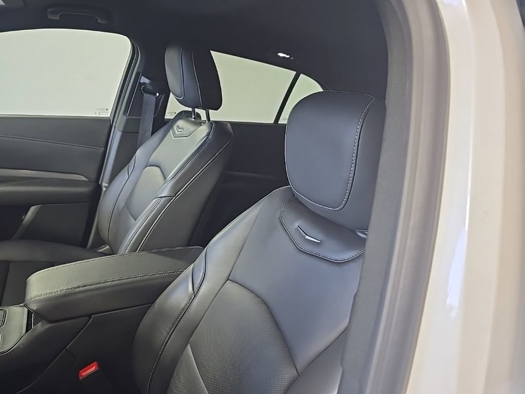 Certified 2024 Cadillac XT4 Premium Luxury image 15